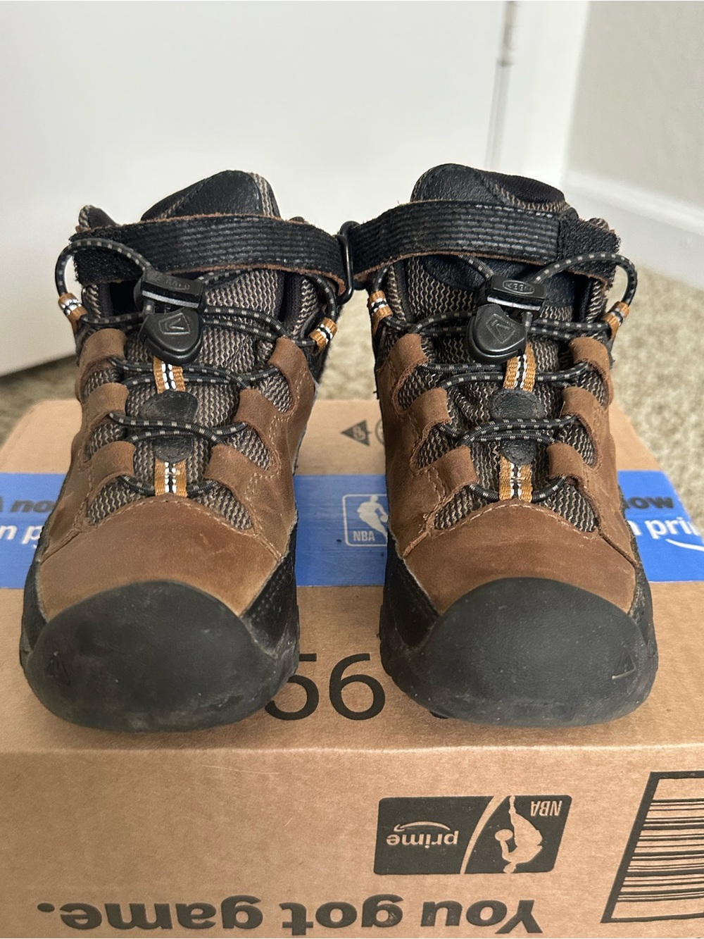 Keen Targhee mid waterproof little kids hiking boots kids size 12 brown